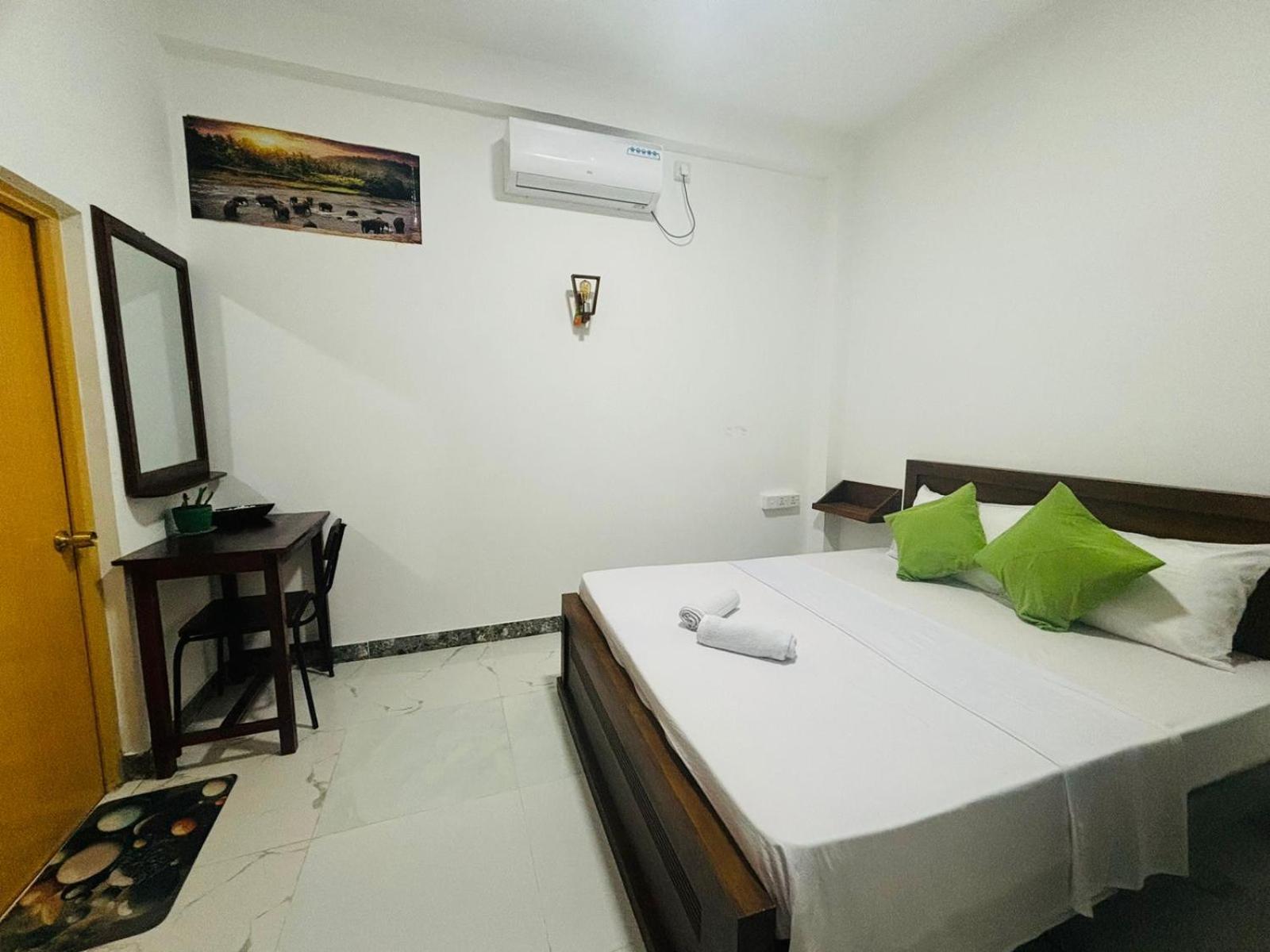 Jaya Villa - Near Airport เนกอมโบ ภายนอก รูปภาพ